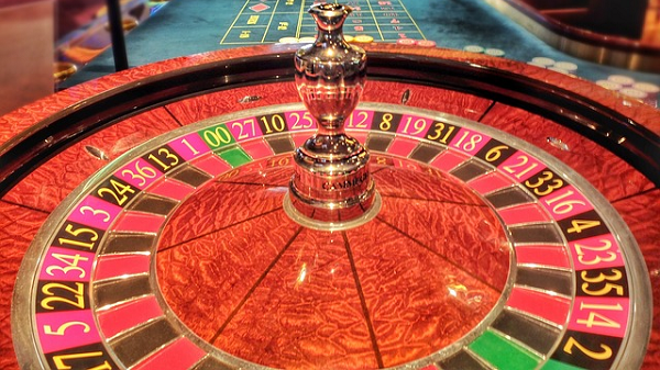 Elevating Entertainment: The Rise of Live Casinos in the Digital Age